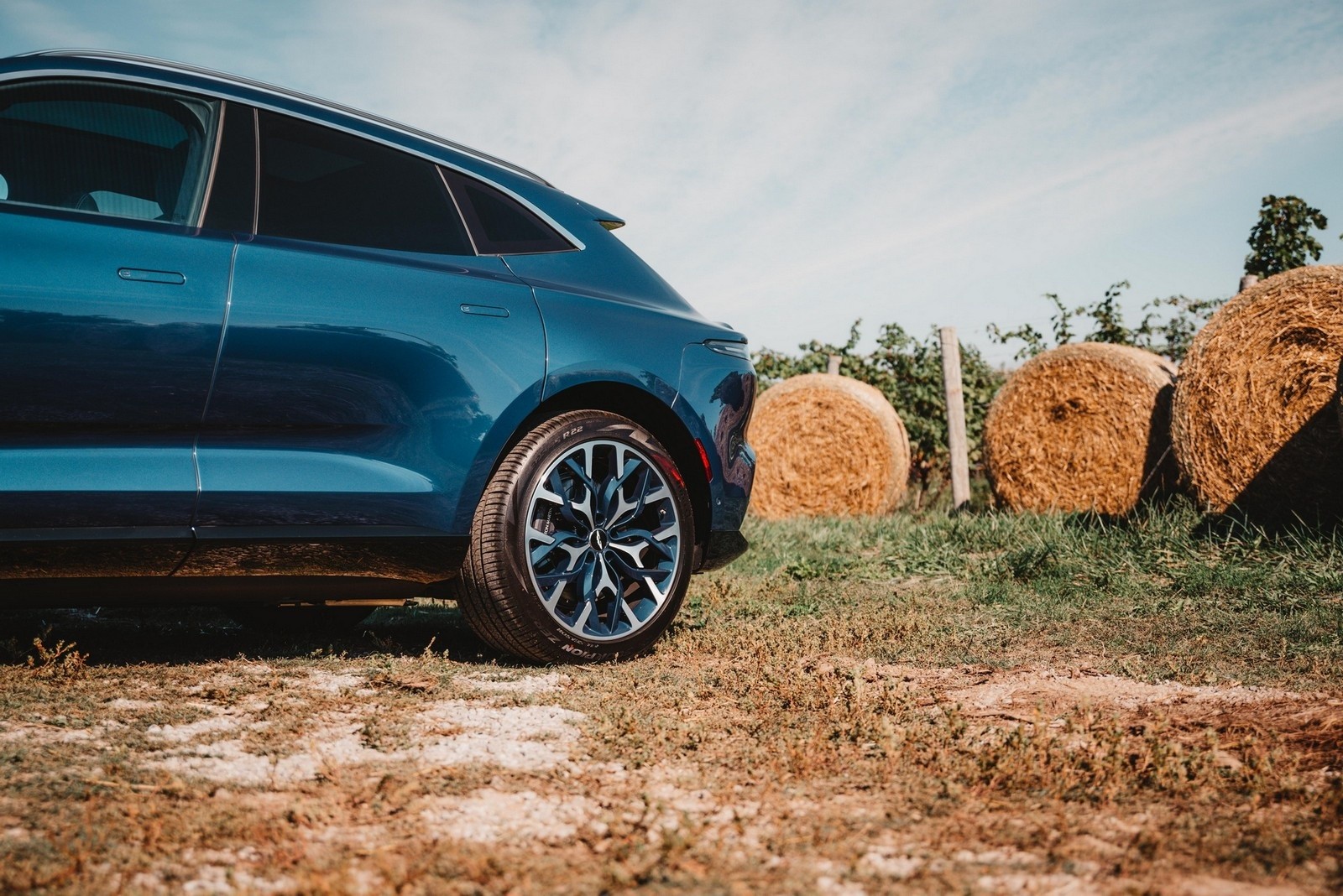 Aston Martin DBX Great Lakes Edition