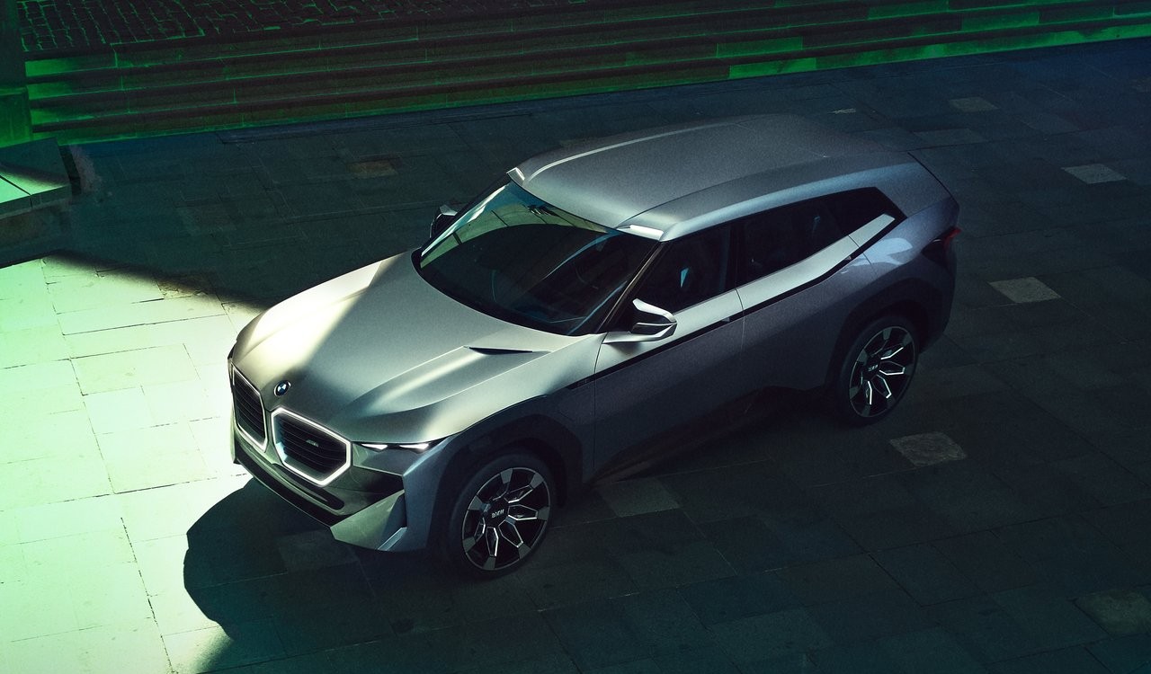 BMW Concept XM: le immagini ufficiali