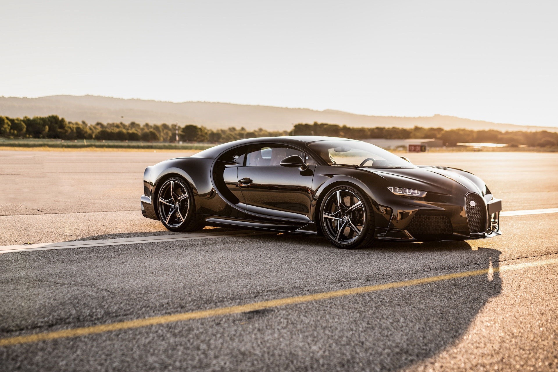 Bugatti Chiron Super Sport: nuove immagini ufficiali