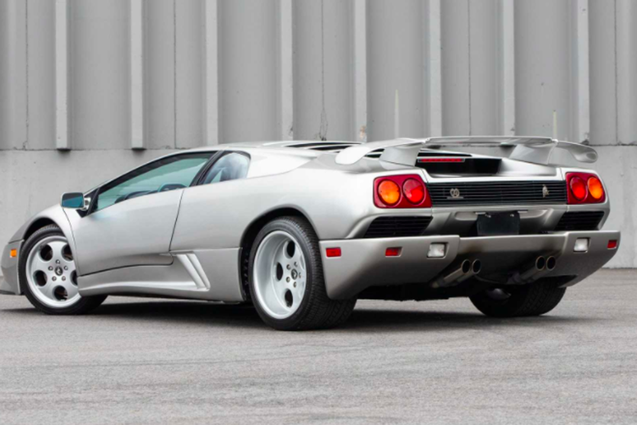 Lamborghini Diablo SE30 all'asta Bring a Tailer