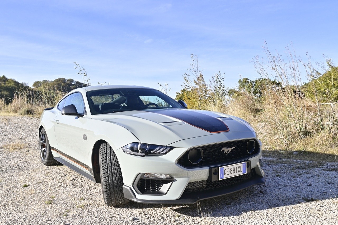 Ford Mustang Mach-1: la prova su strada