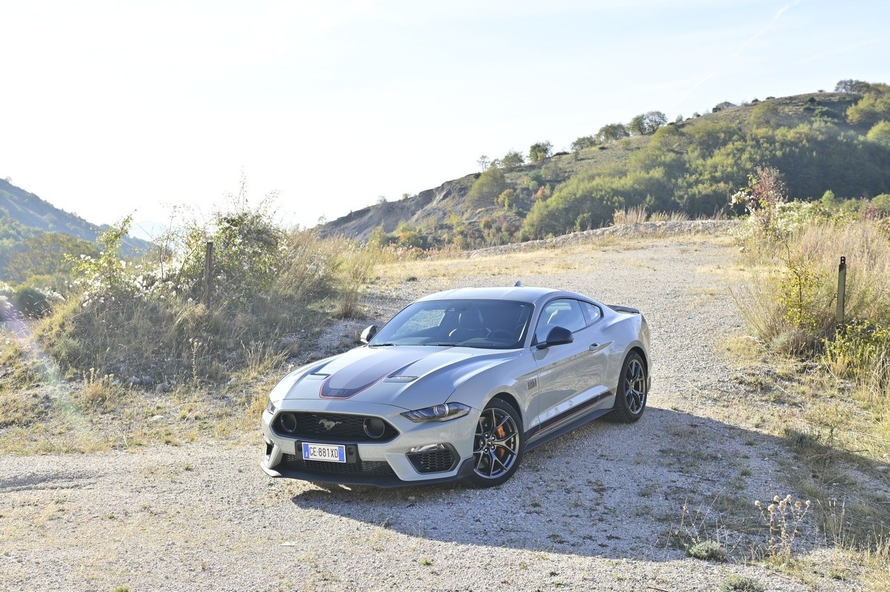 Ford Mustang Mach-1: la prova su strada