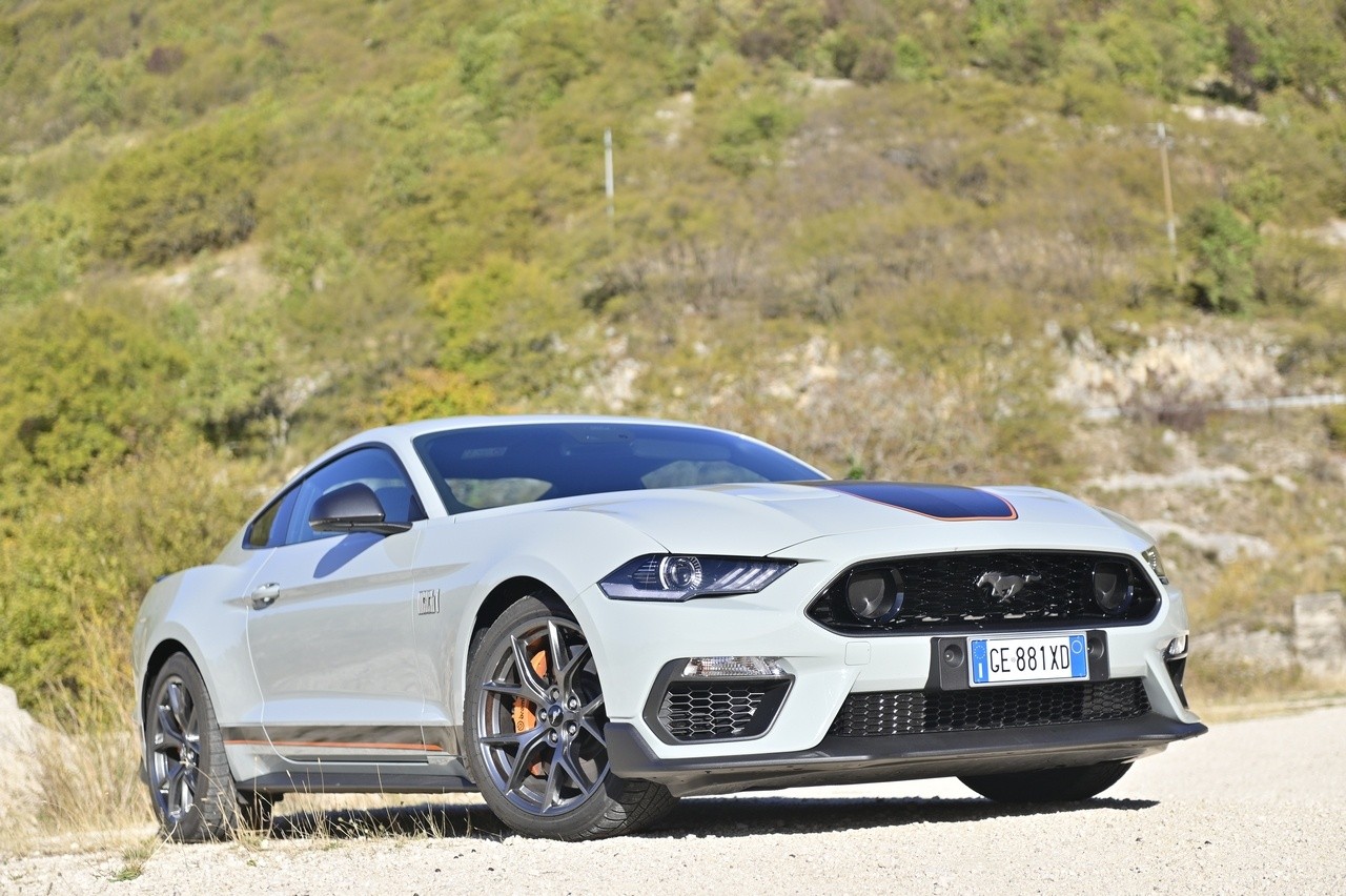 Ford Mustang Mach-1: la prova su strada