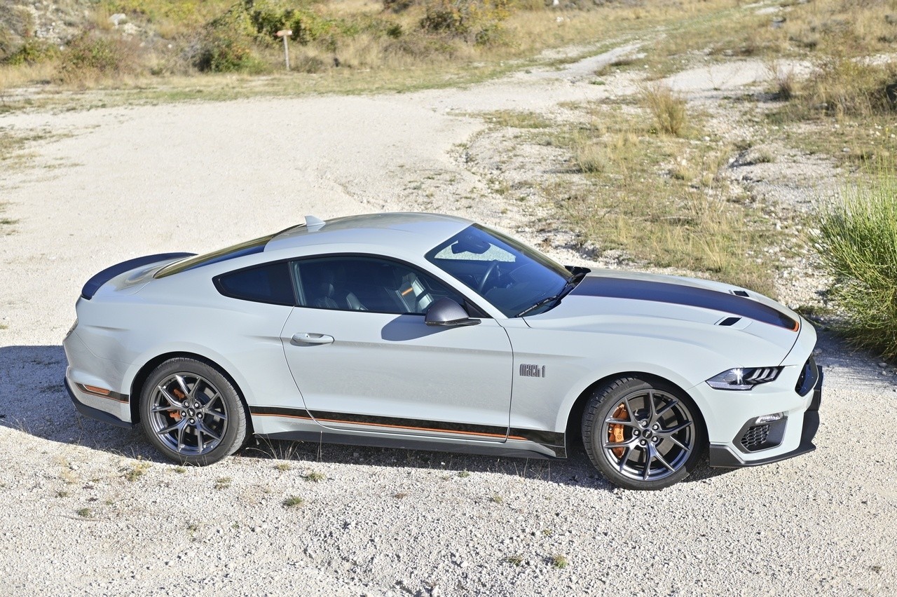 Ford Mustang Mach-1: la prova su strada