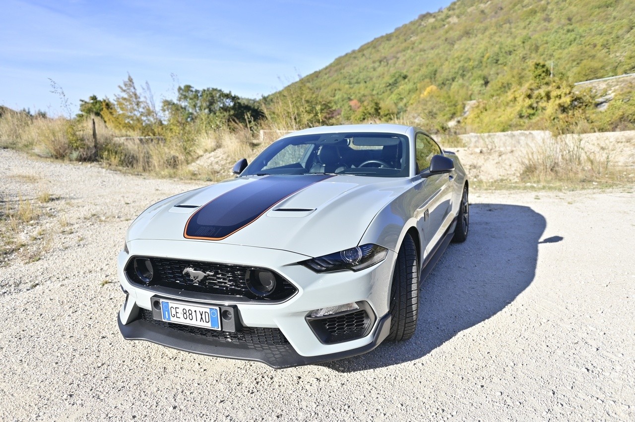 Ford Mustang Mach-1: la prova su strada