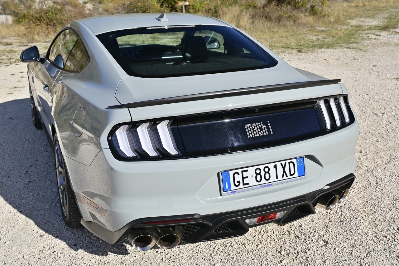 Ford Mustang Mach-1: la prova su strada