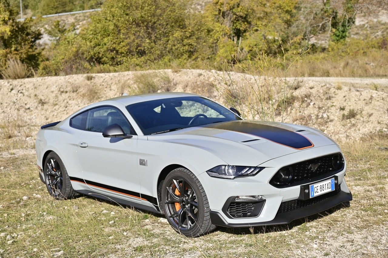 Ford Mustang Mach-1: la prova su strada