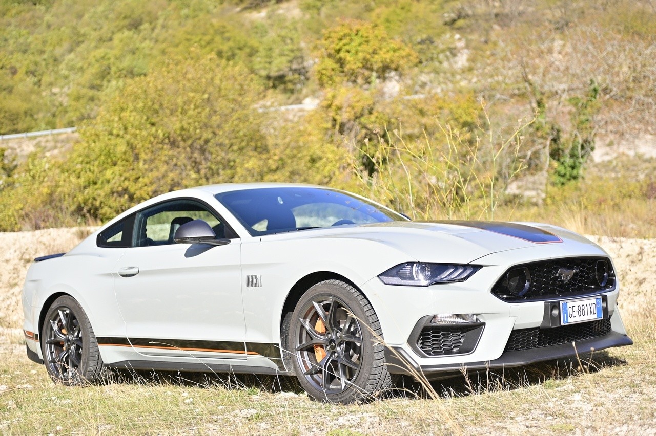 Ford Mustang Mach-1: la prova su strada