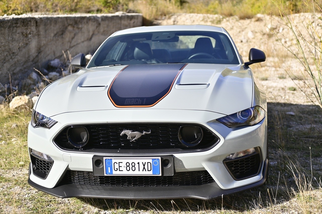 Ford Mustang Mach-1: la prova su strada