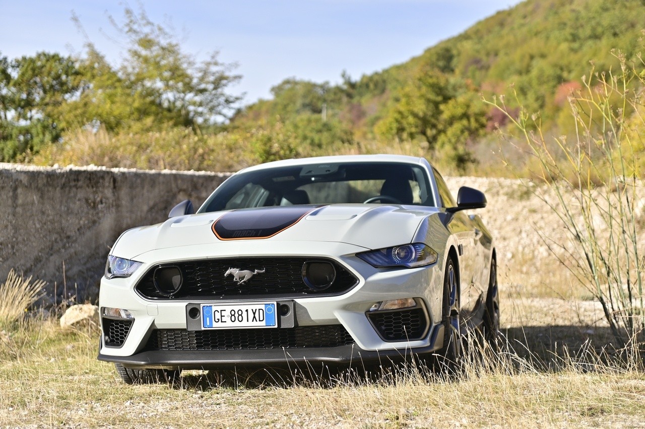 Ford Mustang Mach-1: la prova su strada