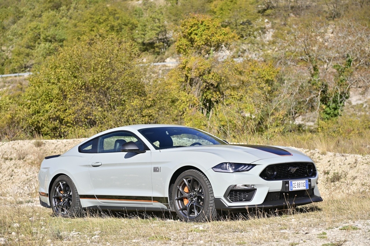 Ford Mustang Mach-1: la prova su strada