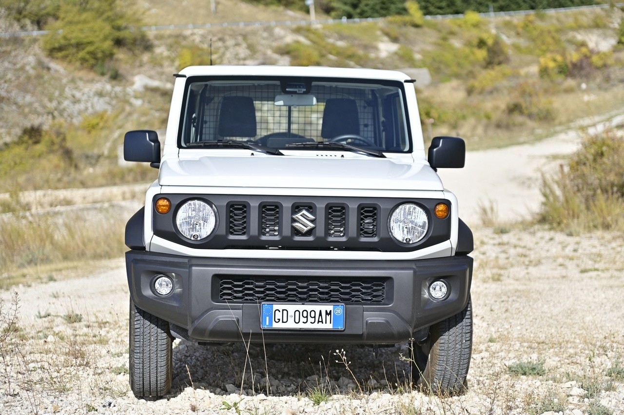 Suzuki Jimny Pro: prova su strada