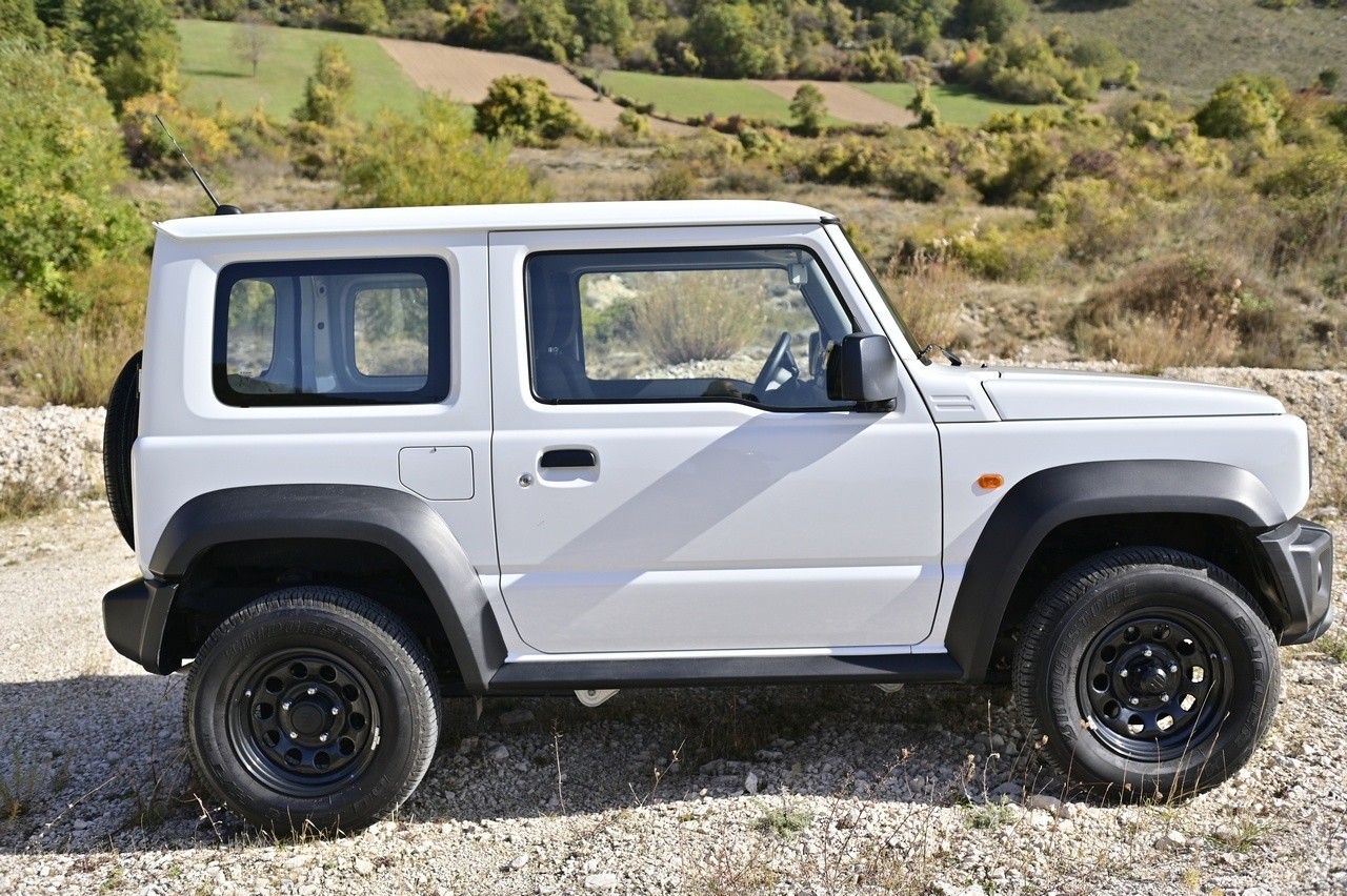 Suzuki Jimny Pro: prova su strada