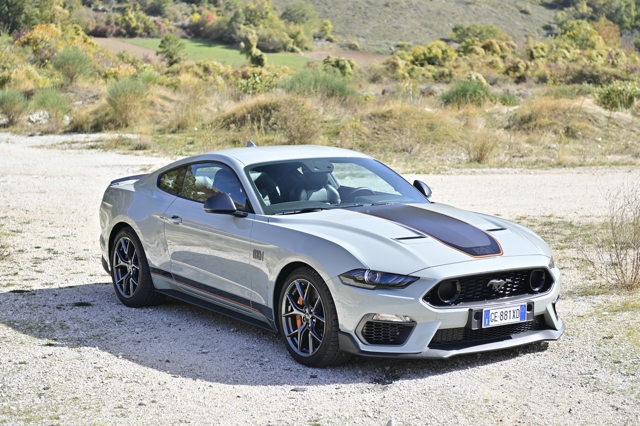 Ford Mustang Mach-1: la prova su strada