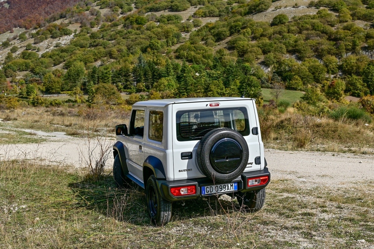 Suzuki Jimny Pro: prova su strada