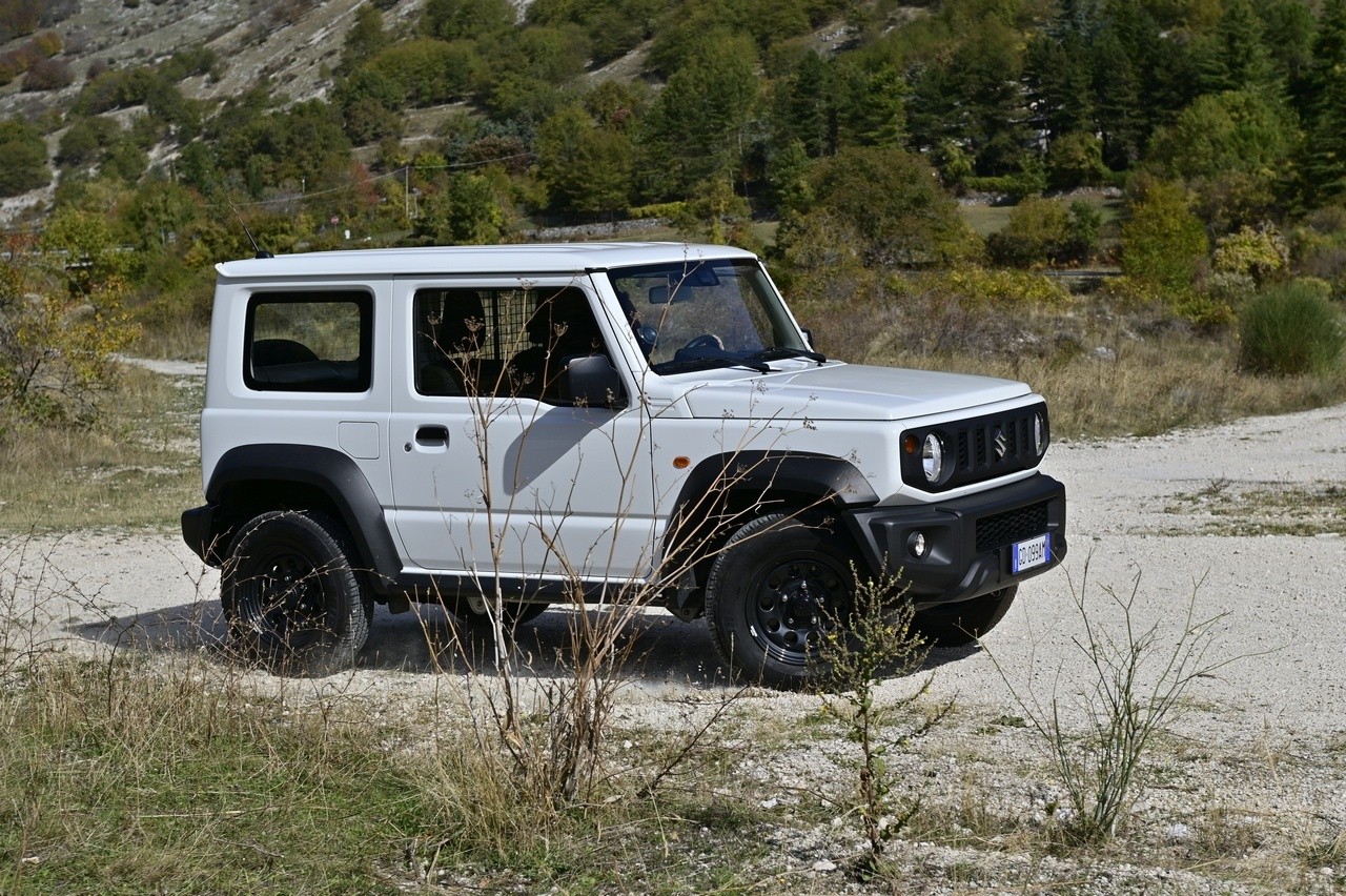 Suzuki Jimny Pro: prova su strada