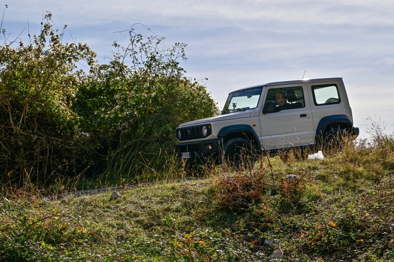 Suzuki Jimny Pro: prova su strada