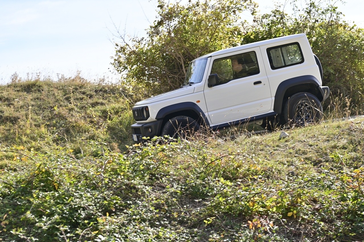 Suzuki Jimny Pro: prova su strada