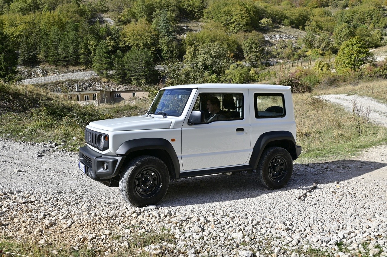 Suzuki Jimny Pro: prova su strada