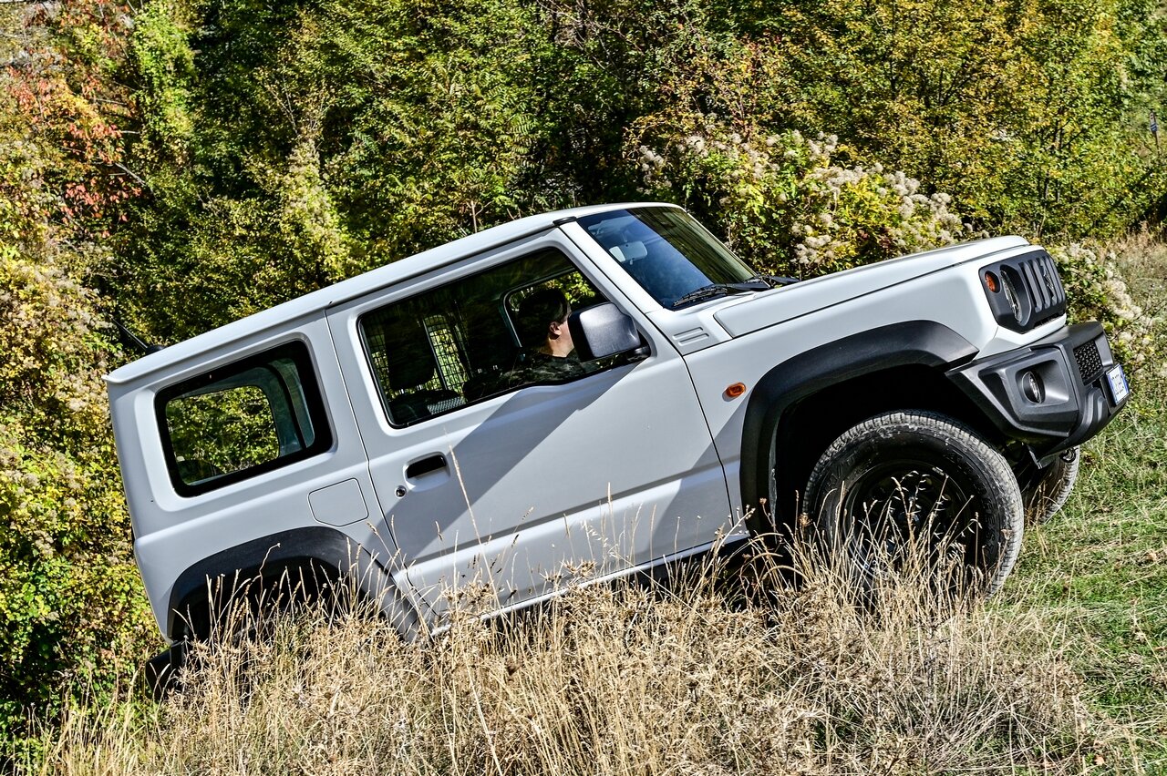 Suzuki Jimny Pro: prova su strada