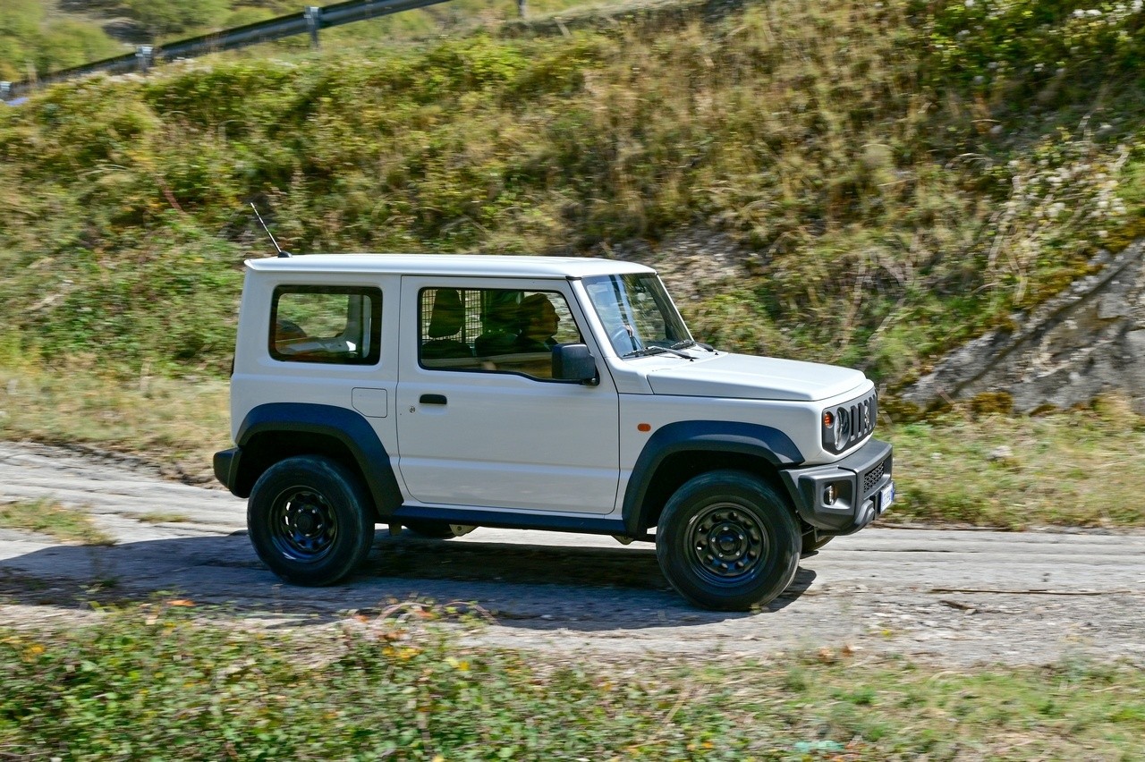 Suzuki Jimny Pro: prova su strada