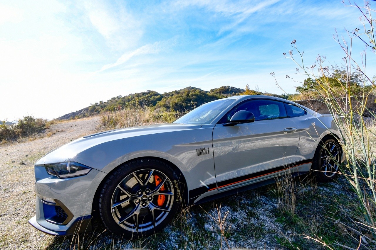 Ford Mustang Mach-1: la prova su strada