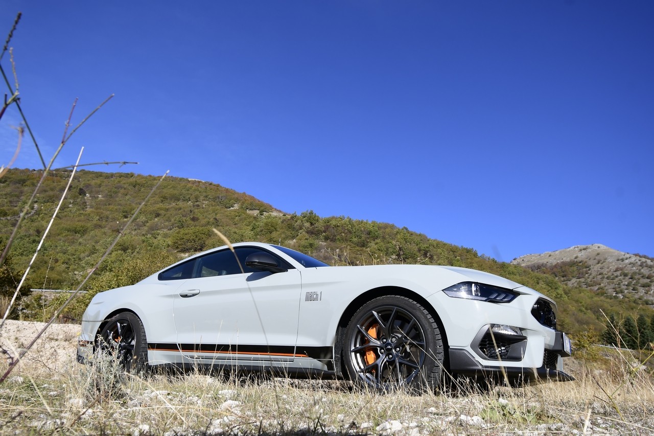 Ford Mustang Mach-1: la prova su strada