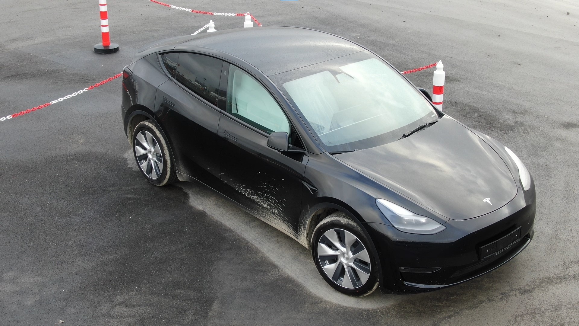 Tesla Model Y, il primo esemplare della GigaFactory di Berlino: le immagini