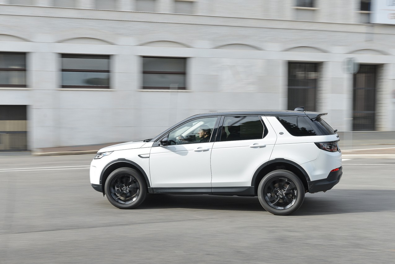 Land Rover Discovery Sport 2.0 TD4: la prova su strada