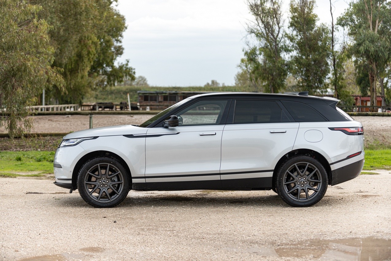 Range Rover Velar P400e: la prova su strada