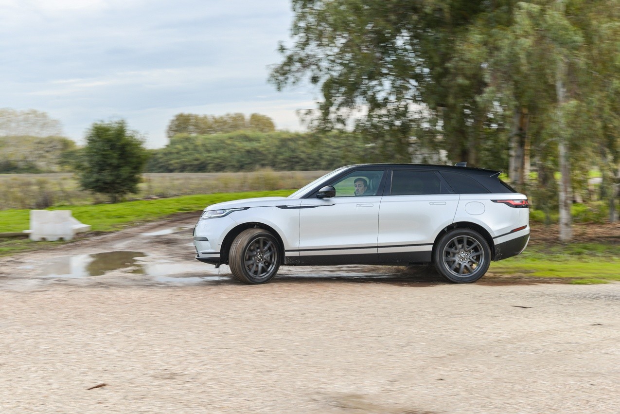 Range Rover Velar P400e: la prova su strada