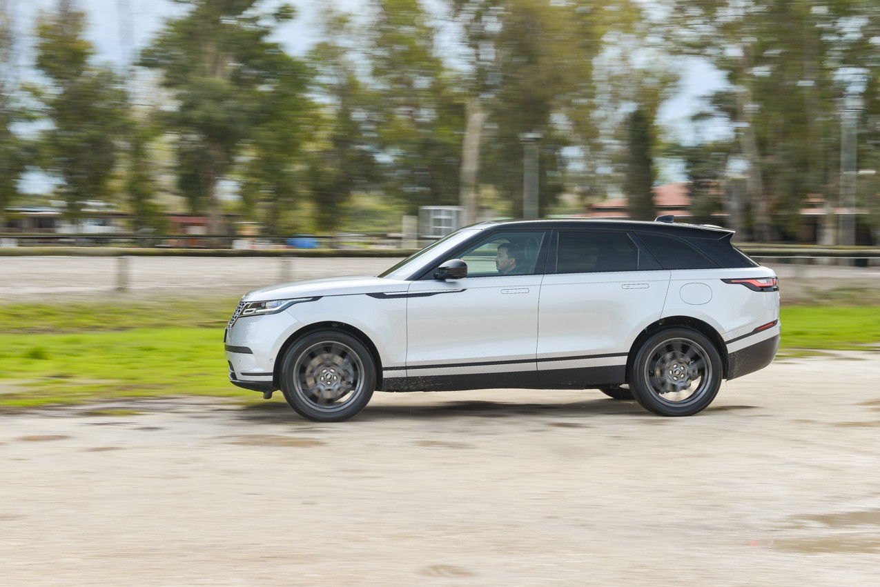 Range Rover Velar P400e: la prova su strada