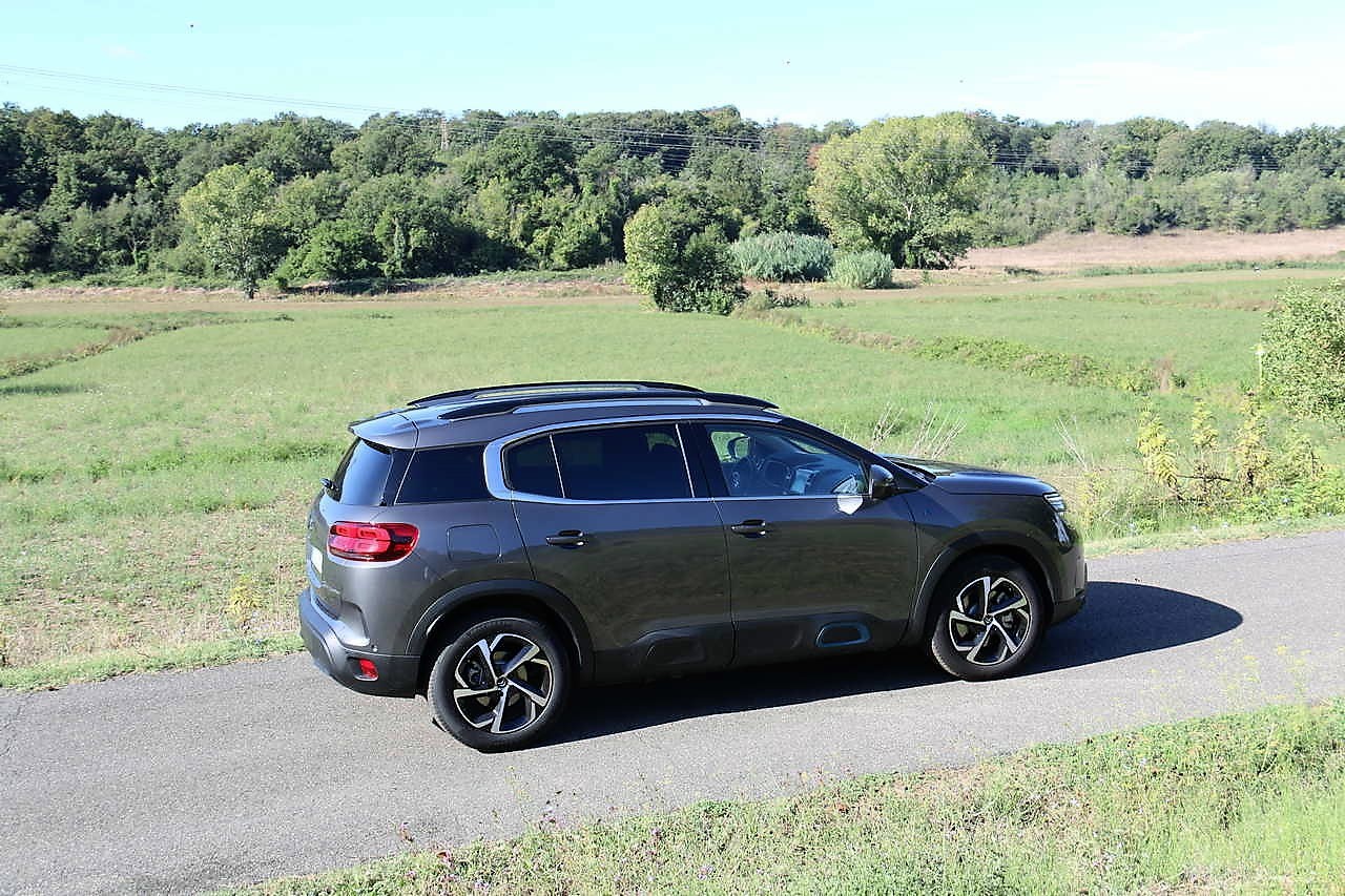 Citroen C5 Aircross 1.6 Hybrid EAT8: la prova di redazione