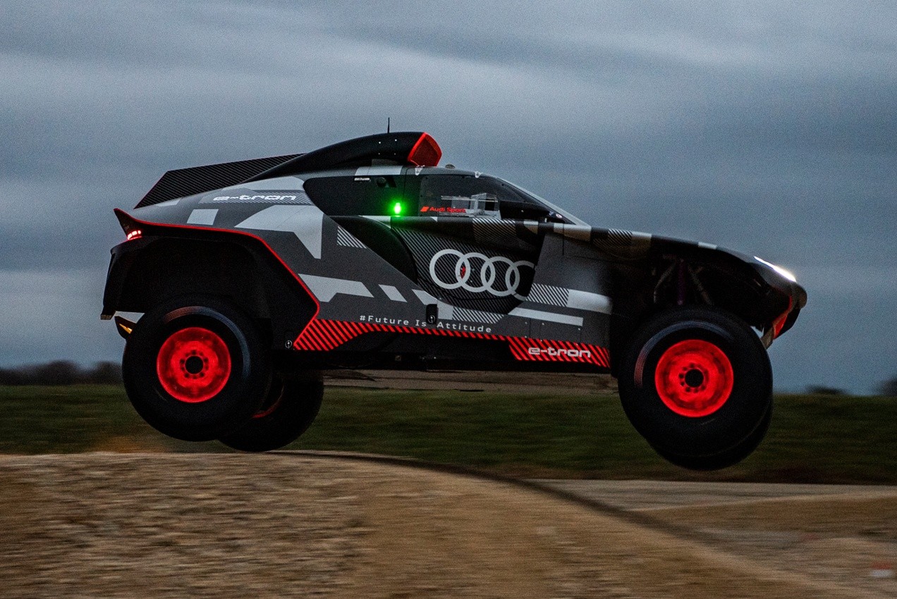 Audi RS Q e-Tron: immagini ufficiali