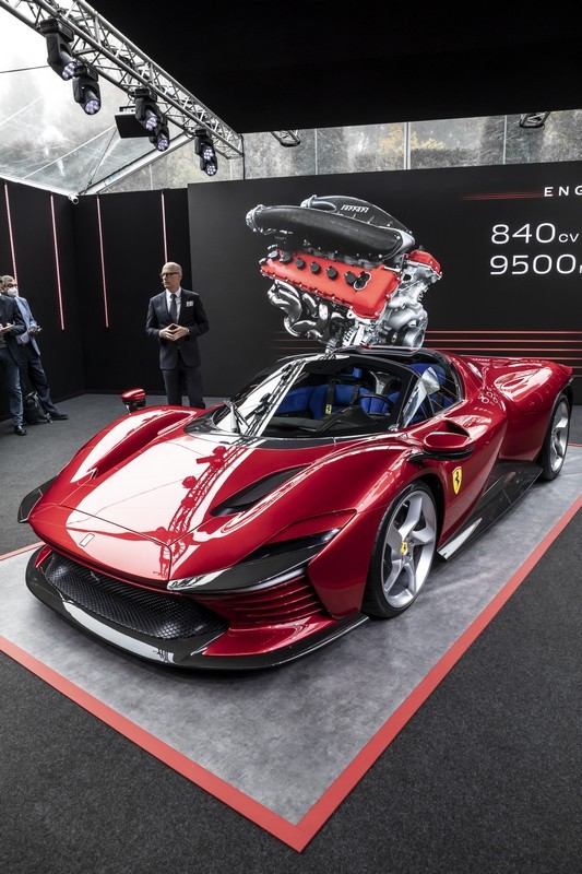 Ferrari: la Daytona SP3 è la nuova icona del Cavallino Rampante