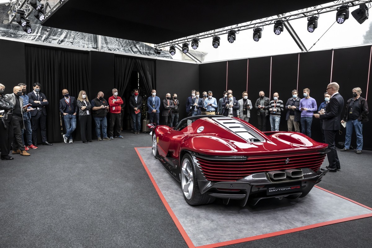 Ferrari: la Daytona SP3 è la nuova icona del Cavallino Rampante