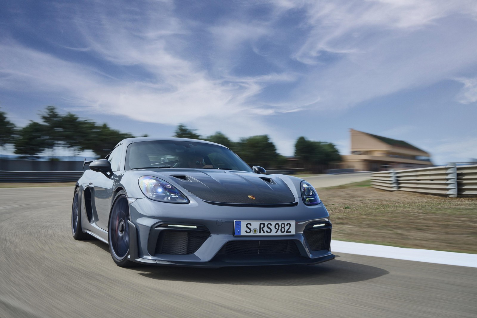 Nuova Porsche 718 Cayman GT4 RS 2022