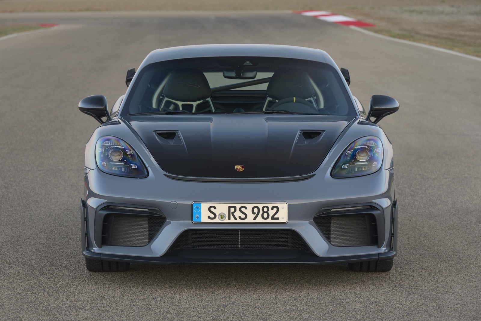 Nuova Porsche 718 Cayman GT4 RS 2022