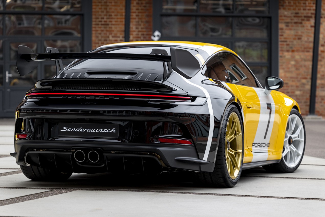 L'esclusiva Porsche 992 GT3 per Paolo Barilla