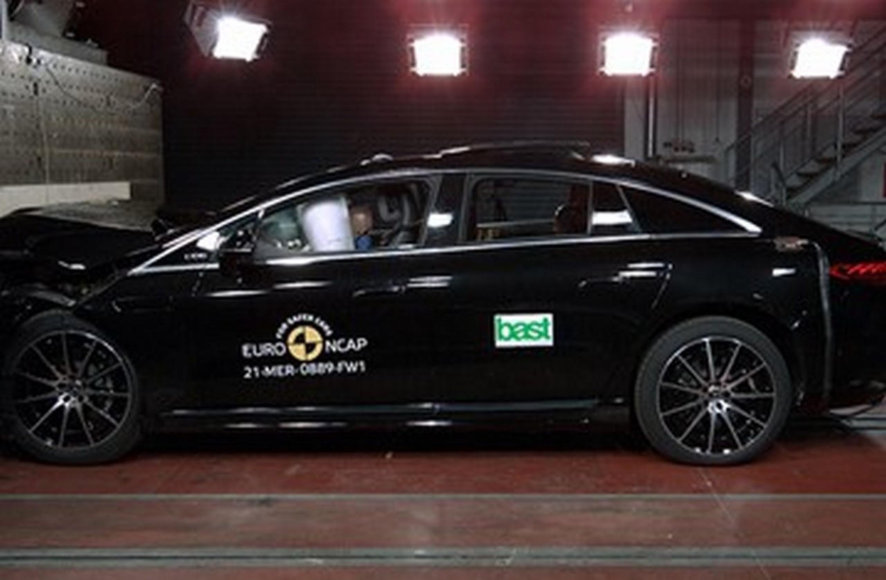 Mercedes EQS crash test EuroNcap 2021