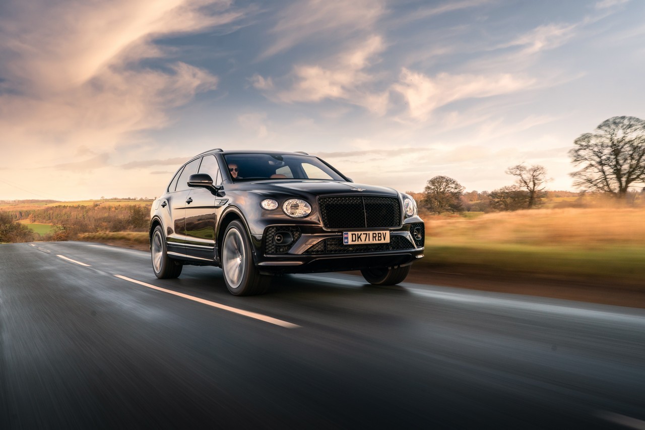 Bentley Bentayga Outdoor Pursuits 2022: immagini ufficiali