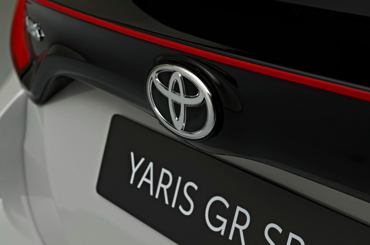 Toyota Yaris GR Sport 2022: immagini ufficiali