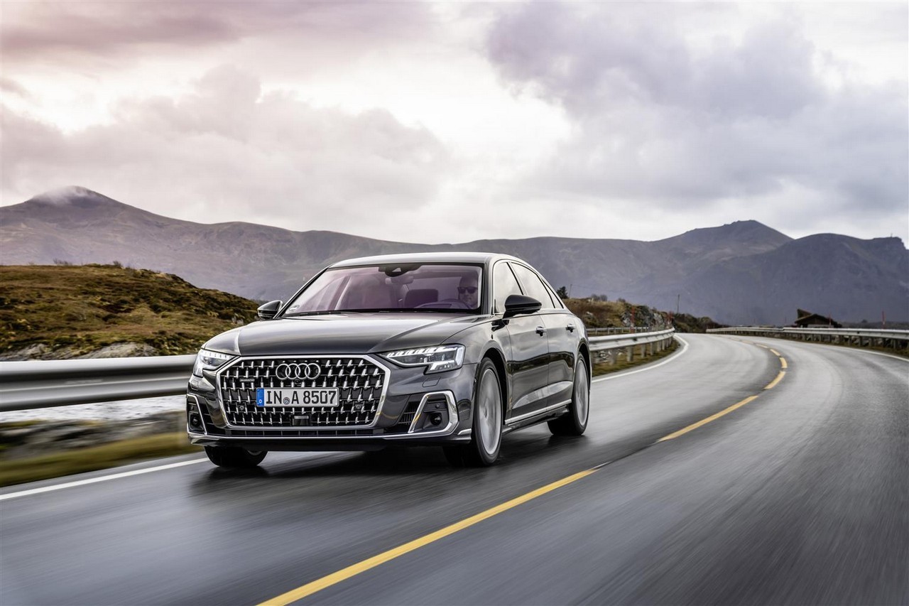 Audi A8 2022: nuove immagini ufficiali