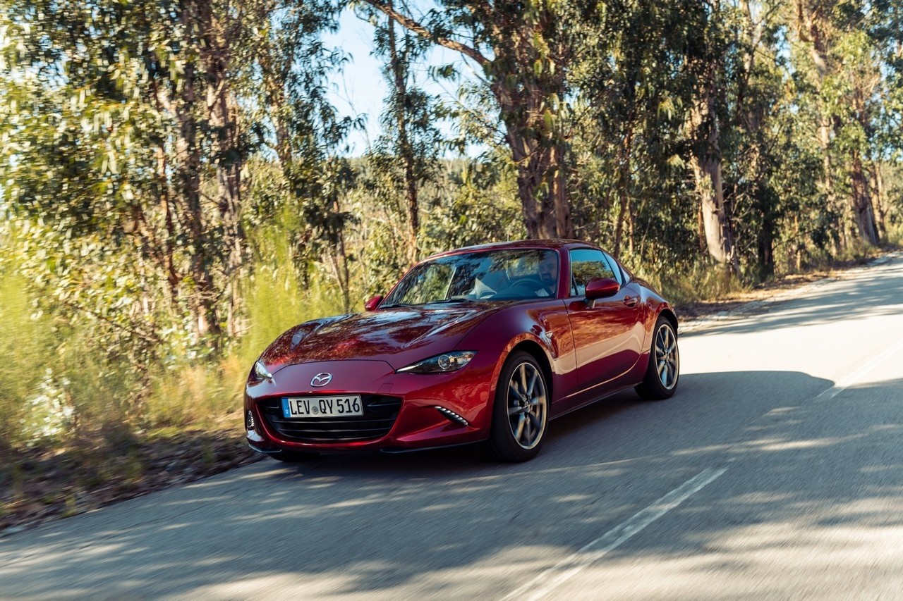 Mazda MX-5 RF 2022: immagini ufficiali