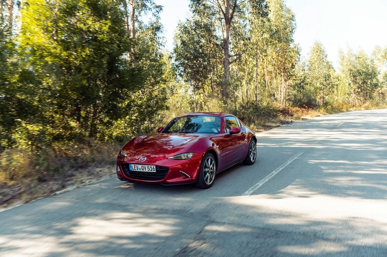 Mazda MX-5 RF 2022: immagini ufficiali