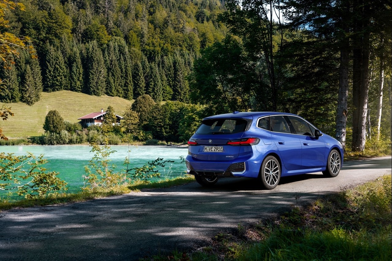 Bmw Serie 2 Active Tourer 2022: nuove immagini ufficiali