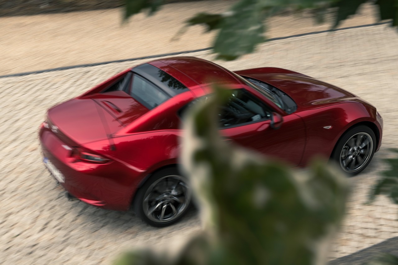 Mazda MX-5 RF 2022: immagini ufficiali