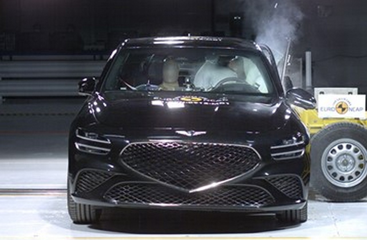 Genesis G70 crash test EuroNcap 2021