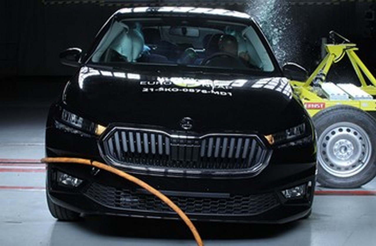 Skoda Fabia crash test EuroNcap 2021