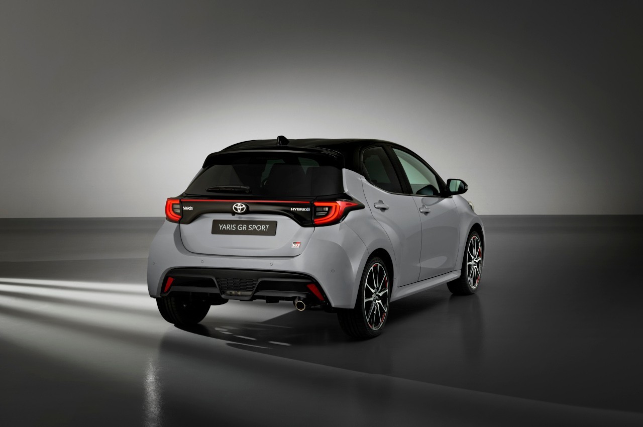 Toyota Yaris GR Sport 2022: immagini ufficiali